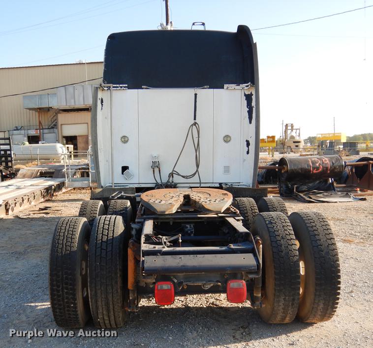 image for item DC5947 2006 Kenworth T2000 semi truck