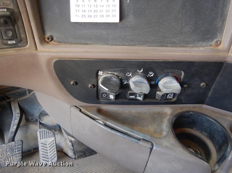 image for item DC5947 2006 Kenworth T2000 semi truck