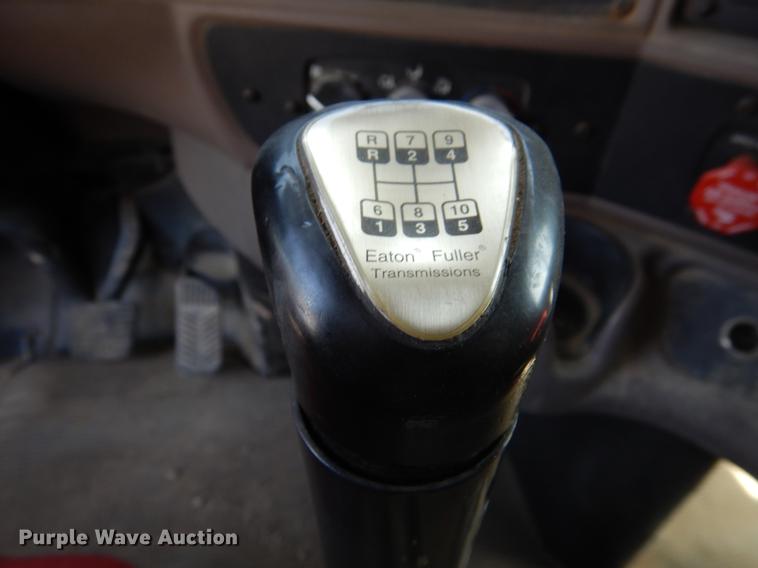 image for item DC5947 2006 Kenworth T2000 semi truck