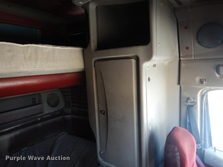 image for item DC5947 2006 Kenworth T2000 semi truck