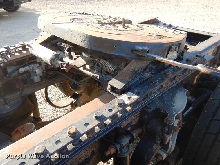 image for item DC5947 2006 Kenworth T2000 semi truck