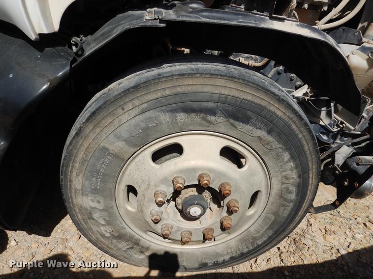 image for item DC5947 2006 Kenworth T2000 semi truck