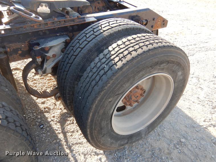 image for item DC5947 2006 Kenworth T2000 semi truck