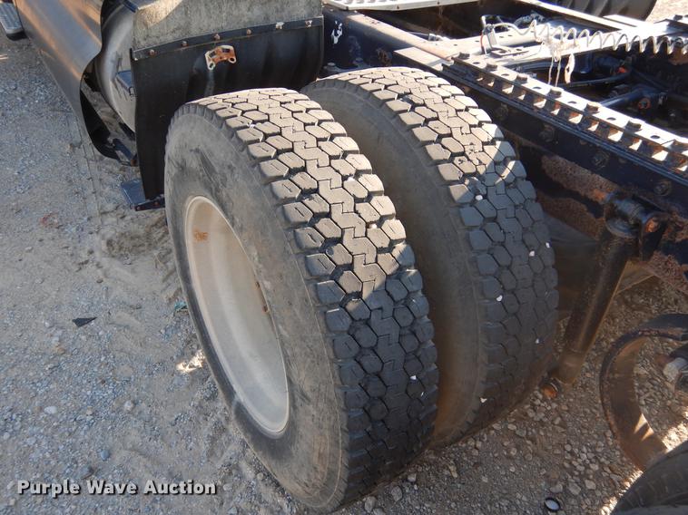 image for item DC5947 2006 Kenworth T2000 semi truck