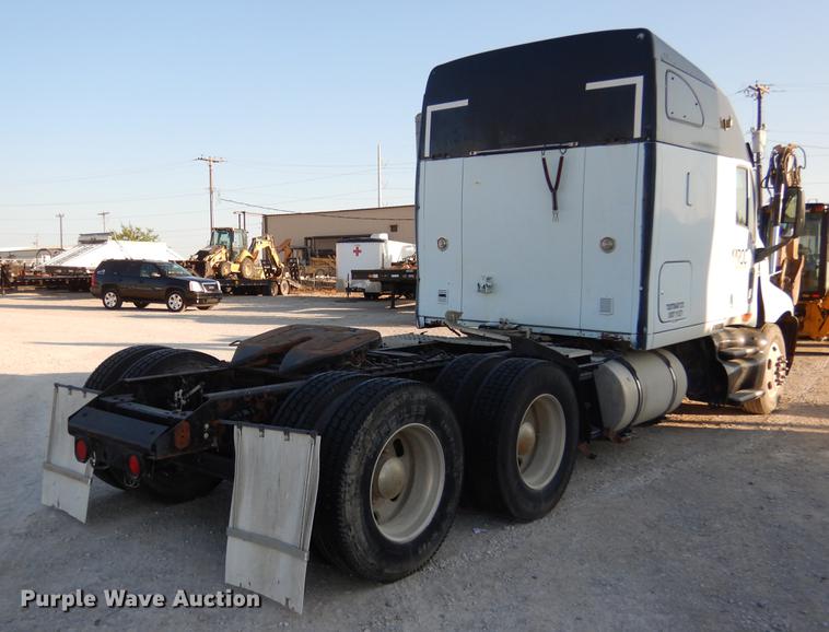 image for item DC5948 2005 Kenworth T2000 semi truck