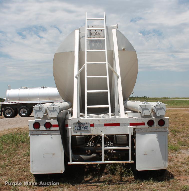 image for item DD4980 2011 EXA P-T2011 pneumatic dry bulk tank trailer