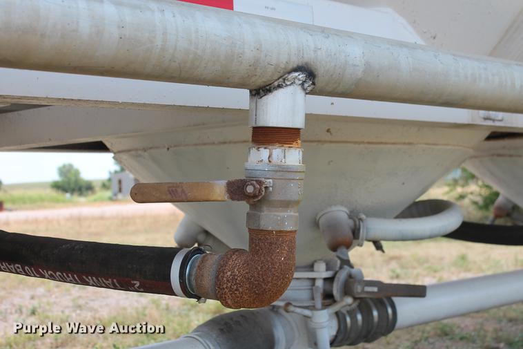 image for item DD4980 2011 EXA P-T2011 pneumatic dry bulk tank trailer