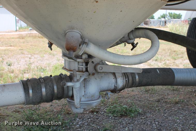 image for item DD4980 2011 EXA P-T2011 pneumatic dry bulk tank trailer