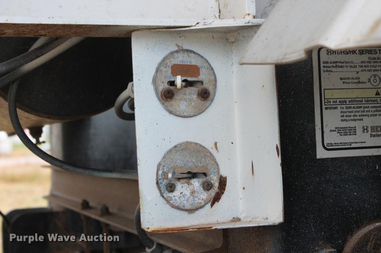 image for item DD4980 2011 EXA P-T2011 pneumatic dry bulk tank trailer