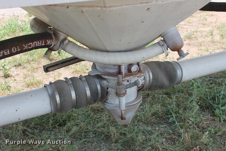 image for item DD4980 2011 EXA P-T2011 pneumatic dry bulk tank trailer