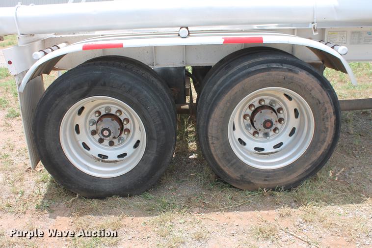 image for item DD4980 2011 EXA P-T2011 pneumatic dry bulk tank trailer