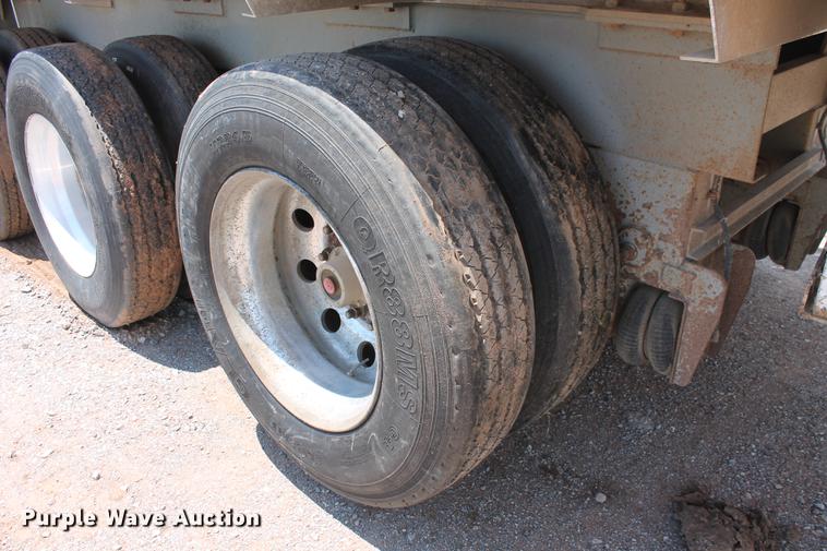 image for item DD4982 2013 Dragon 150BBL vacuum tank trailer