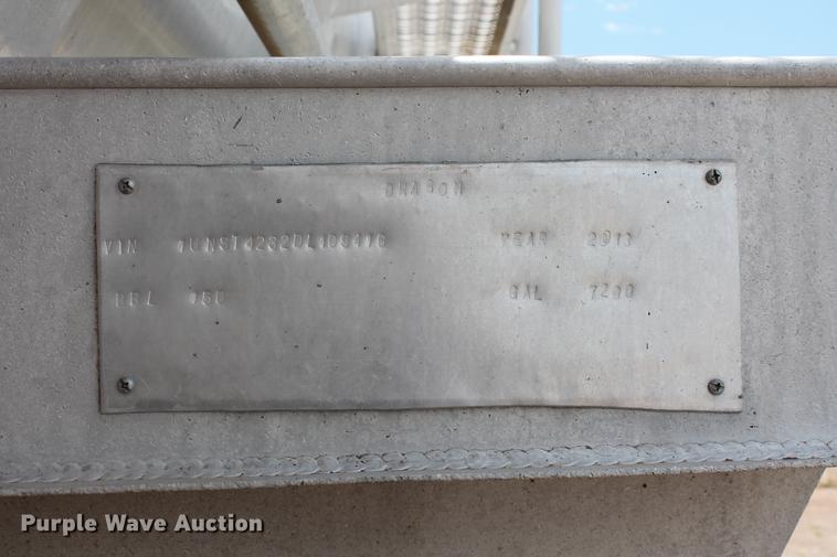 image for item DD4982 2013 Dragon 150BBL vacuum tank trailer