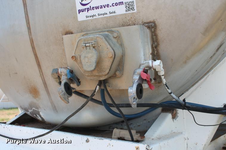 image for item DD4983 1985 Stainless Tank & Equipment vacuum tank trailer