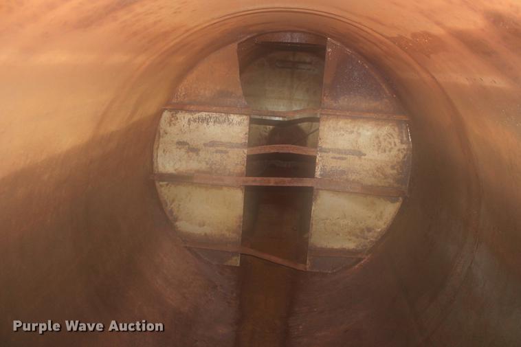 image for item DD4983 1985 Stainless Tank & Equipment vacuum tank trailer