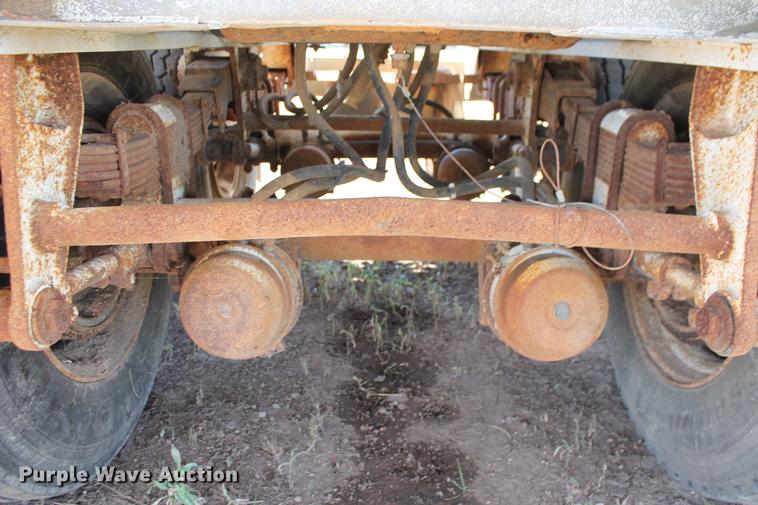 image for item DD4983 1985 Stainless Tank & Equipment vacuum tank trailer