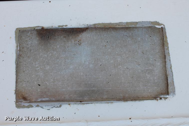 image for item DD4983 1985 Stainless Tank & Equipment vacuum tank trailer