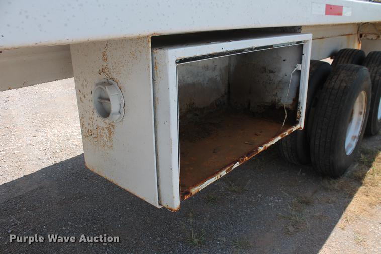 image for item DD4984 Menards 150BBL vacuum tank trailer