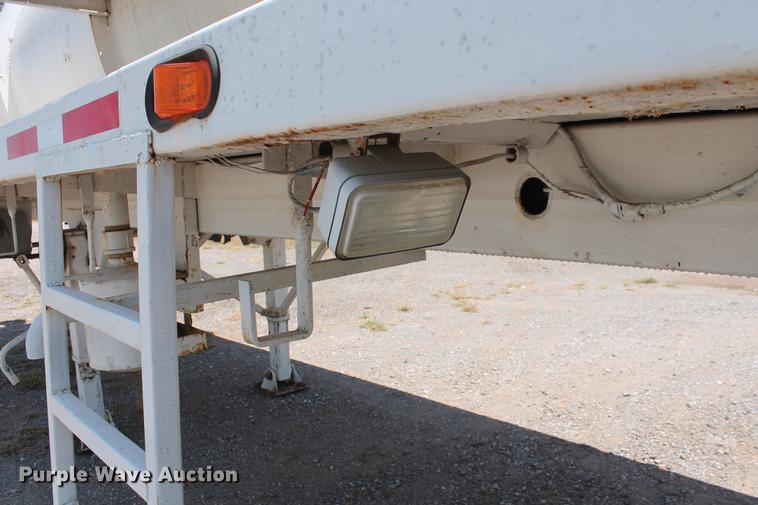 image for item DD4984 Menards 150BBL vacuum tank trailer