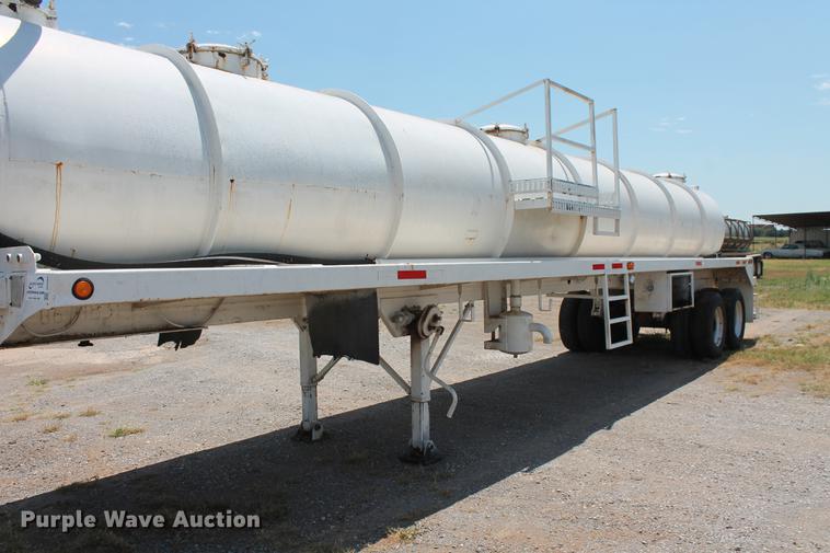 image for item DD4984 Menards 150BBL vacuum tank trailer