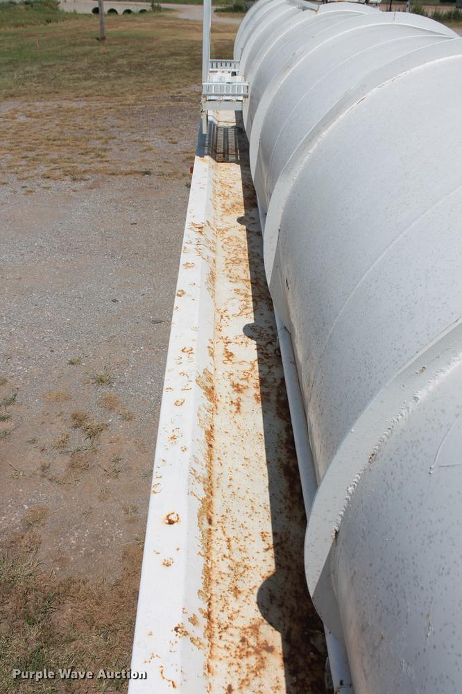 image for item DD4984 Menards 150BBL vacuum tank trailer