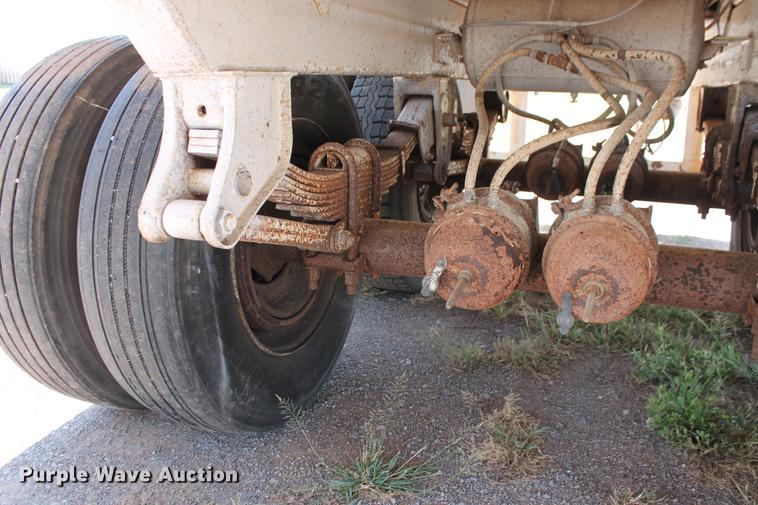image for item DD4984 Menards 150BBL vacuum tank trailer