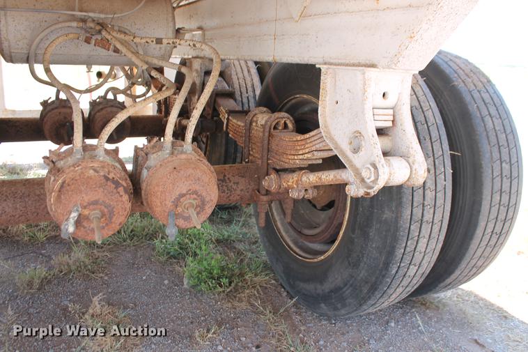 image for item DD4984 Menards 150BBL vacuum tank trailer
