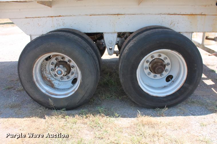 image for item DD4984 Menards 150BBL vacuum tank trailer