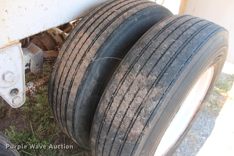 image for item DD4984 Menards 150BBL vacuum tank trailer