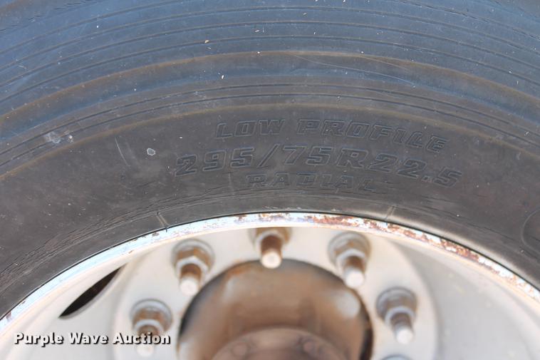 image for item DD4984 Menards 150BBL vacuum tank trailer