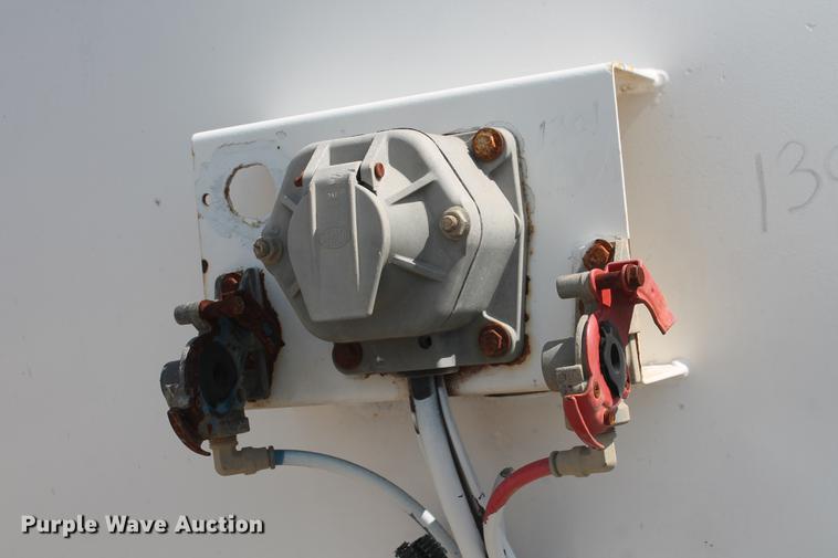 image for item DD4987 2014 Troxell 150BBL vacuum tank trailer