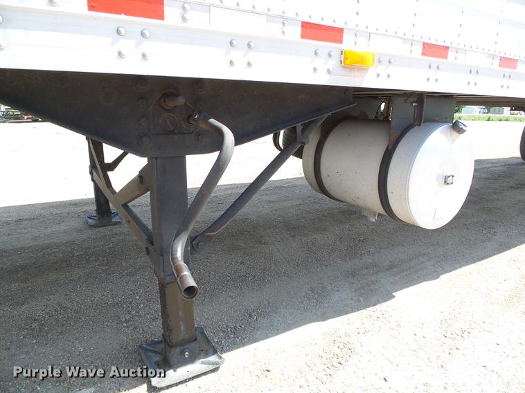 image for item DD5816 2005 Great Dane 7811TZ-1AP refrigerated van trailer