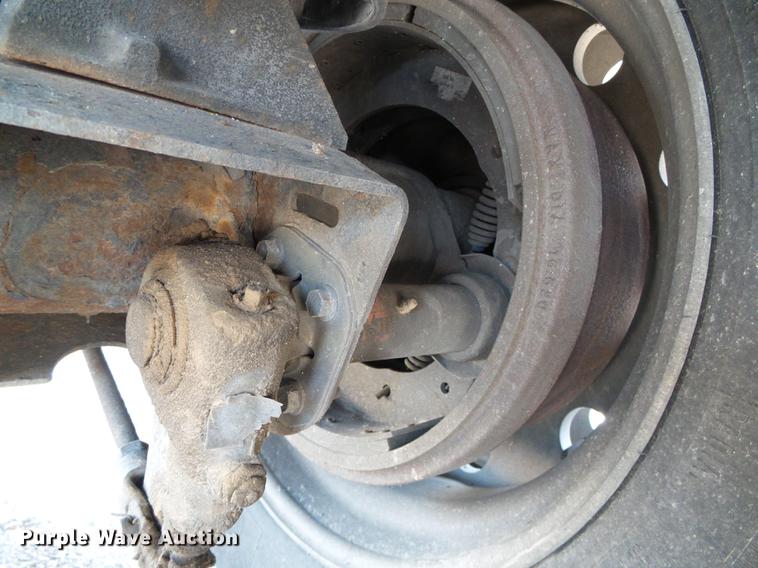 image for item DD5816 2005 Great Dane 7811TZ-1AP refrigerated van trailer