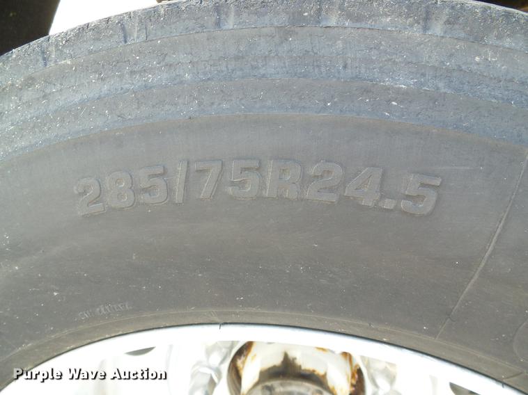 image for item DD5816 2005 Great Dane 7811TZ-1AP refrigerated van trailer