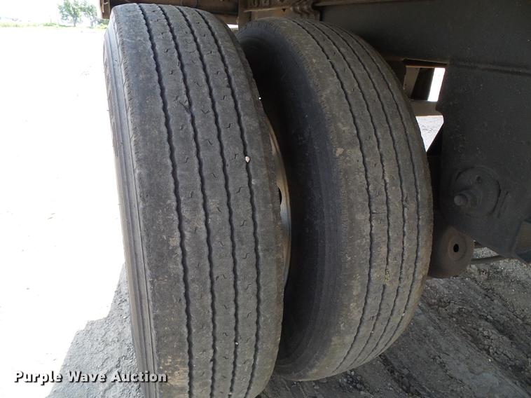 image for item DD5816 2005 Great Dane 7811TZ-1AP refrigerated van trailer