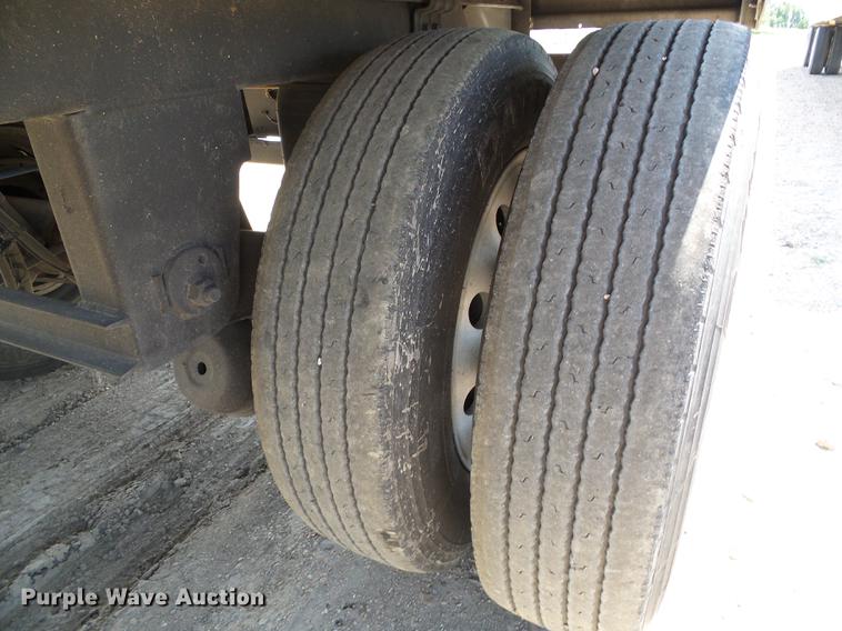 image for item DD5816 2005 Great Dane 7811TZ-1AP refrigerated van trailer