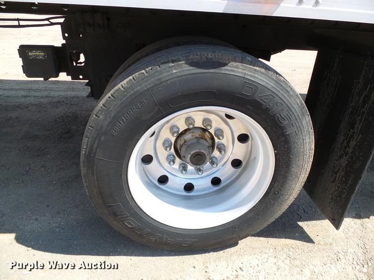 image for item DD5816 2005 Great Dane 7811TZ-1AP refrigerated van trailer