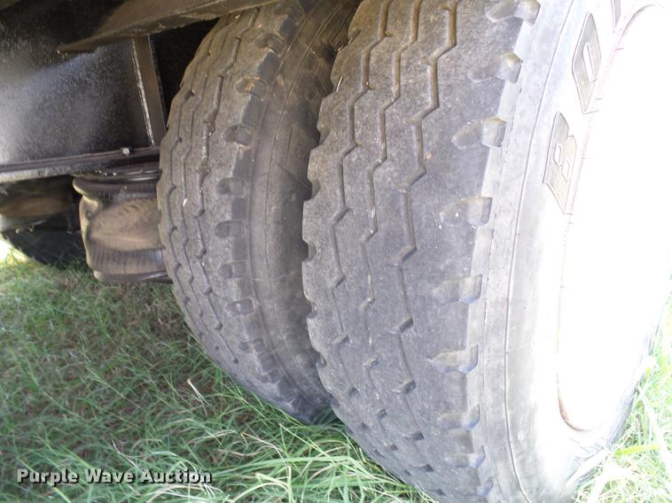 image for item DD8337 1994 Landoll ETL370 drop deck trailer