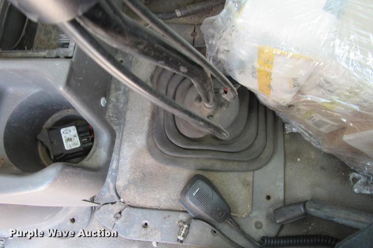 image for item DE0182 2001 Sterling Acterra semi truck