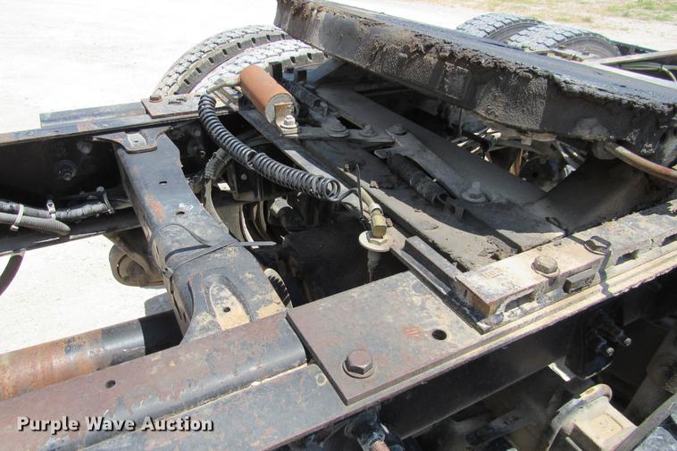 image for item DE0182 2001 Sterling Acterra semi truck