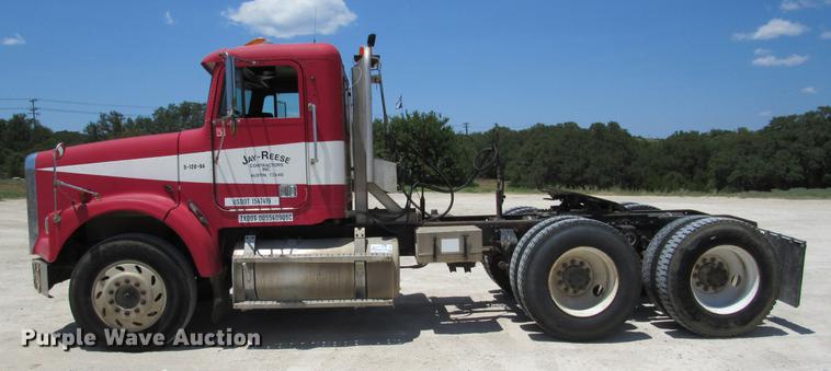 image for item DE0183 1994 Freightliner FLD120 semi truck