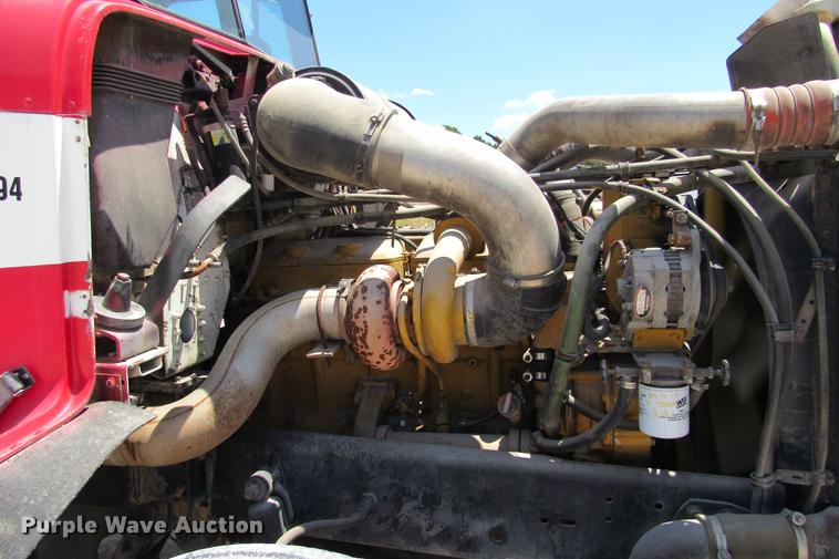 image for item DE0183 1994 Freightliner FLD120 semi truck