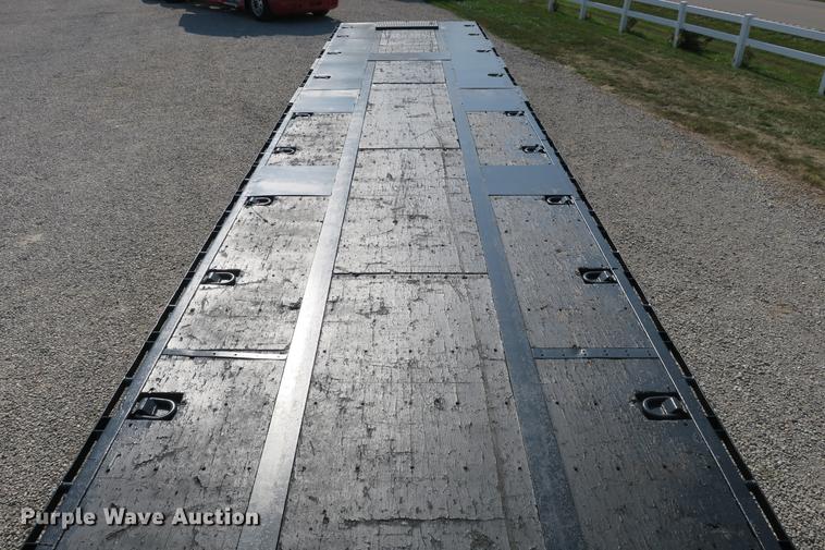 image for item DE3792 1993 Trail King TK70LC-532 drop deck trailer