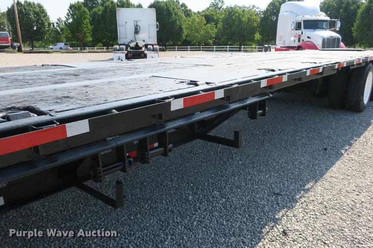 image for item DE3792 1993 Trail King TK70LC-532 drop deck trailer