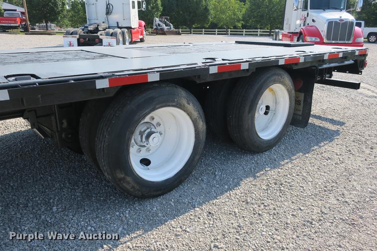 image for item DE3792 1993 Trail King TK70LC-532 drop deck trailer