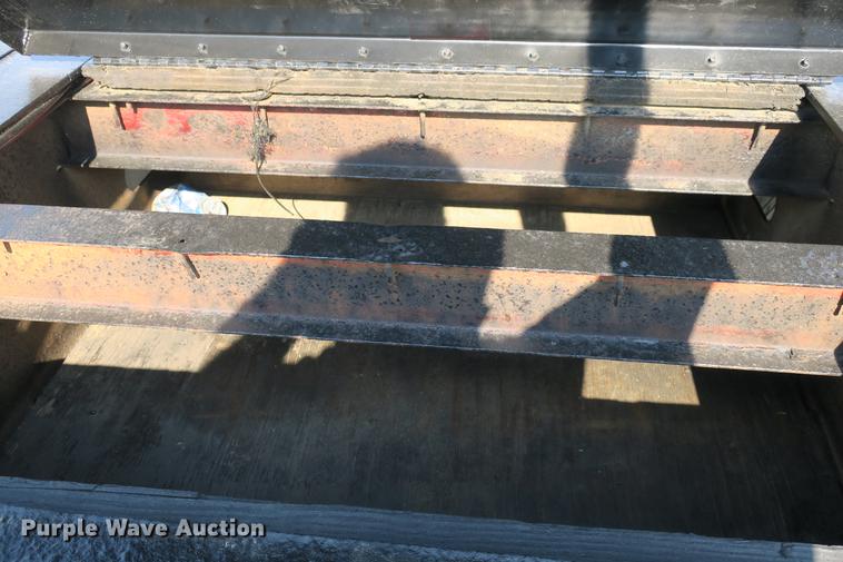 image for item DE3792 1993 Trail King TK70LC-532 drop deck trailer