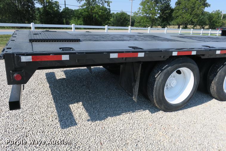 image for item DE3792 1993 Trail King TK70LC-532 drop deck trailer