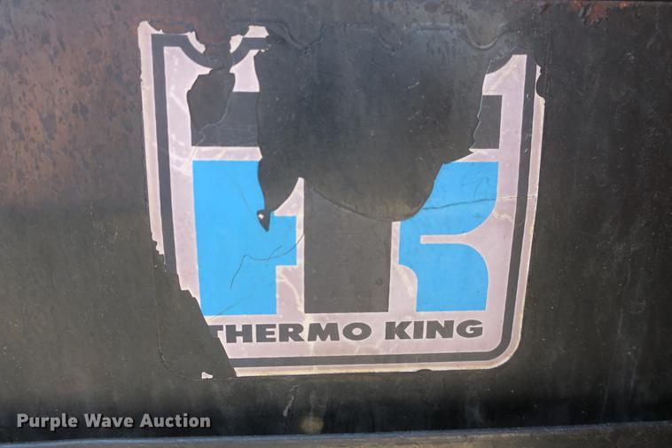 image for item DE3793 2012 Peterbilt 386 semi truck