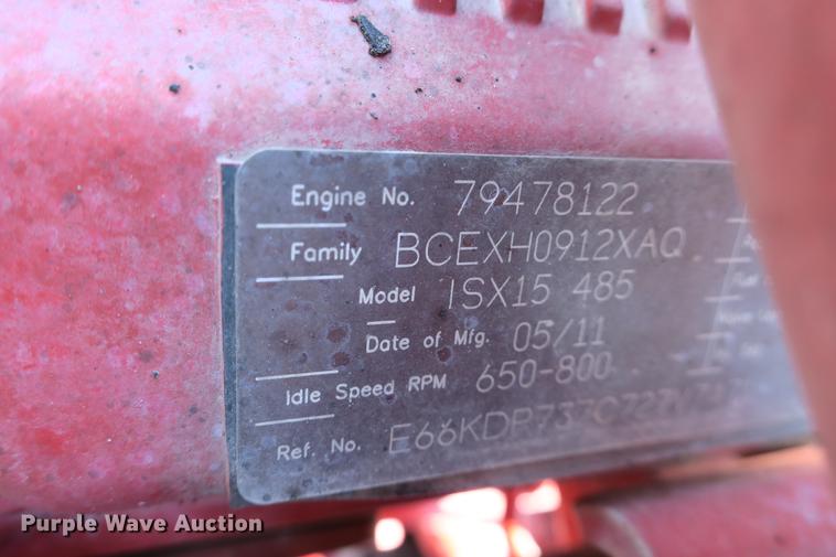 image for item DE3793 2012 Peterbilt 386 semi truck