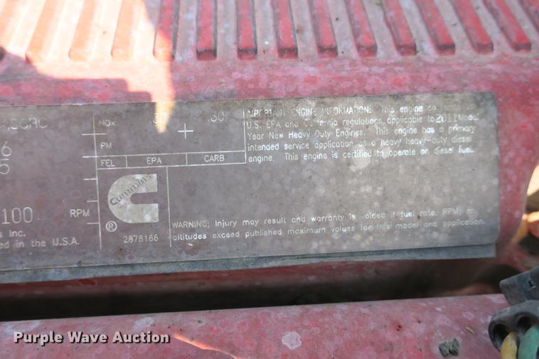 image for item DE3793 2012 Peterbilt 386 semi truck